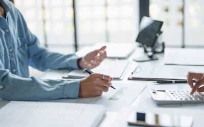 Gestoría vs asesoría: ¿cuál necesitas realmente para tu negocio?